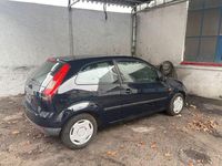 Gebraucht Ford Fiesta 69 PS (50 kW) 2004 Blau Limousine