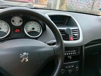 Gebraucht Peugeot 207 105 PS (77 kW) 2011 Silber Limousine