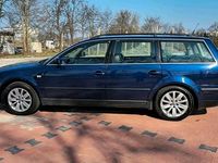 Usata VW Passat 131 CV (96 kW) 2003 Blu Station wagon