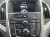 Używany Opel Astra Selection 87 KM (63 kW) 2012 Sedan/Limuzyna