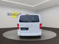Gebraucht Opel Vivaro-e Combi 144 PS (105 kW) 2024 Kaolin weiß Van / Kleinbus