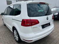 Gebraucht VW Sharan 140 PS (102 kW) 2012 Weiß Van / Kleinbus
