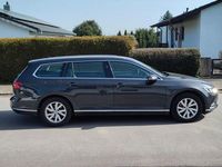 Gebraucht VW Passat Highline 179 PS (131 kW) 2017 Schwarz Kombi