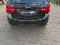 Używany Opel Meriva Active 101 KM (74 kW) 2013 Czarny Minivan
