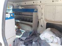 Second-hand VW Caddy 109 CP (80 kW) 2012 Alb Monovolum