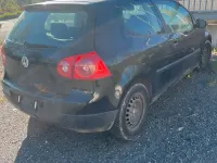 Używany VW Golf V 70 KM (51 kW) 2004 Czarny Hatchback