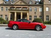 Usata Ford Mustang 193 CV (141 kW) 2004 Rosso Cabrio