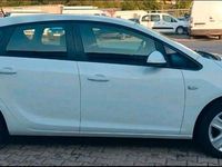 Gebraucht Opel Astra 101 PS (74 kW) 2012 Weiß Limousine