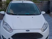 Gebraucht Ford Fiesta 95 PS (69 kW) 2014 Weiß Kleinwagen