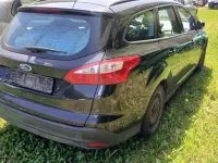 Gebraucht Ford Focus Trend 116 PS (85 kW) 2014 Pantherschwarz Kombi
