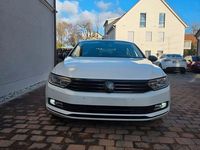 Gebraucht VW Passat Comfortline 120 PS (88 kW) 2015 Weiß Limousine