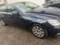Gebraucht Mercedes E220 170 PS (125 kW) 2013 Blau Limousine
