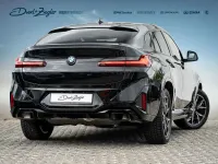 Gebraucht BMW X4 M Sport 245 PS (180 kW) 2025 Saphirschwarzmetallic SUV