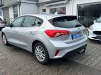Gebraucht Ford Focus Cool & Connect 95 PS (69 kW) 2021 Silber Limousine