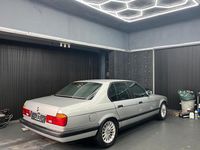 Gebraucht BMW 735 211 PS (155 kW) 1991 Silber Limousine
