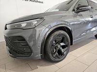 Gebraucht VW Tiguan R-line 150 PS (110 kW) 2024 Grau SUV