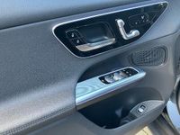 Gebraucht Mercedes GLC200 204 PS (150 kW) 2024 Grau SUV