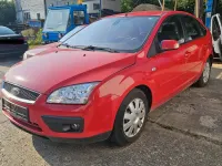Gebraucht Ford Focus 101 PS (74 kW) 2006 Rot Limousine