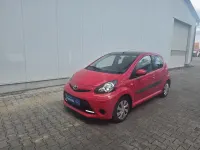 Gebraucht Toyota Aygo Cool 68 PS (50 kW) 2013 Rot Kleinwagen