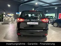 Käytetty Ford C-MAX Titanium 125 HP (91 kW) 2017 Musta Tila-auto