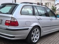 Gebraucht BMW 325 Exclusive 192 PS (141 kW) 2004 Silber Kombi