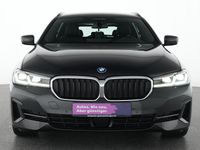 Gebraucht BMW 530e Shadowline 292 PS (214 kW) 2022 Sophistograu Limousine