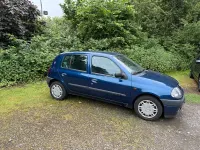 Gebraucht Renault Clio II 60 PS (44 kW) 2000 Blau Kleinwagen