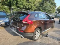Gebraucht Volvo V40 190 PS (139 kW) 2015 Braun Limousine