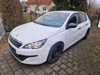 Gebraucht Peugeot 308 Access 82 PS (60 kW) 2015 Weiß Limousine