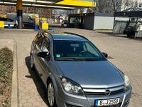 Gebraucht Opel Astra 90 PS (66 kW) 2005 Silber Kombi