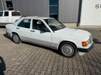 Gebraucht Mercedes 190 75 PS (55 kW) 1997 Weiß Limousine