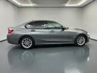 Gebraucht BMW 320 Shadowline 190 PS (139 kW) 2023 Grau Limousine