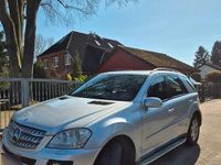 Gebraucht Mercedes ML320 224 PS (164 kW) 2006 Silber SUV