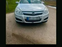 Gebraucht Opel Astra 100 PS (73 kW) 2008 Silber Limousine