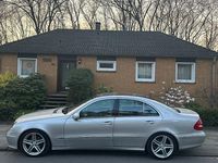 Gebraucht Mercedes E270 Avantgarde 177 PS (130 kW) 2003 Silber Limousine