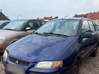 Gebraucht Mitsubishi Space Star 82 PS (60 kW) 2004 Blau Van / Kleinbus