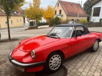 Gebraucht Alfa Romeo Spider 126 PS (92 kW) 1984 Rot Cabrio