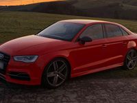 Gebraucht Audi S3 Ambiente 300 PS (220 kW) 2014 Rot Limousine