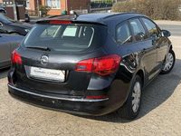 Gebraucht Opel Astra Edition 110 PS (80 kW) 2014 Karbonschw graphitschw midnigh Kombi