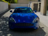 Second-hand Aston Martin Virage 498 CP (366 kW) 2012 Albastru Coupe