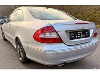 Gebraucht Mercedes CLK280 231 PS (169 kW) 2005 Iridiumsilber  metalliclack Coupé