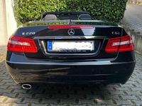 Gebraucht Mercedes E220 Avantgarde 170 PS (125 kW) 2012 Schwarz Cabrio