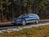 Gebraucht VW Passat Comfortline 150 PS (110 kW) 2018 Blau Kombi