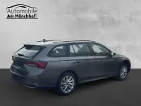 Neu Skoda Octavia Selection 150 PS (110 kW) 2025 Grau Kombi