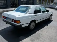 Gebraucht Mercedes 190 119 PS (87 kW) 1987 Weiß Limousine