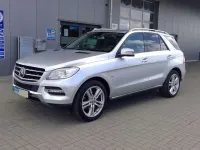 Gebraucht Mercedes ML350 258 PS (189 kW) 2011 Iridiumsilber  metalliclack SUV