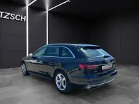 Gebraucht Audi A4 Advanced 204 PS (150 kW) 2021 Mythosschwarz metallic Kombi