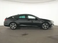 Gebraucht Opel Insignia Dynamic 165 PS (121 kW) 2019 Schwarz Limousine