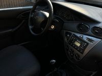 Gebraucht Ford Focus 105 PS (77 kW) 2004 Blau Kombi