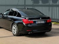 Gebraucht BMW 730 245 PS (180 kW) 2010 Schwarz Limousine